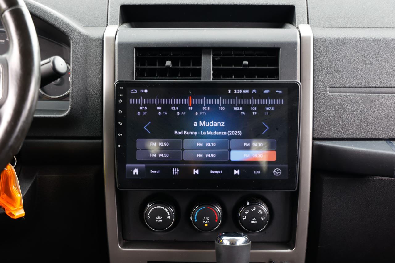 Jeep Liberty  2012