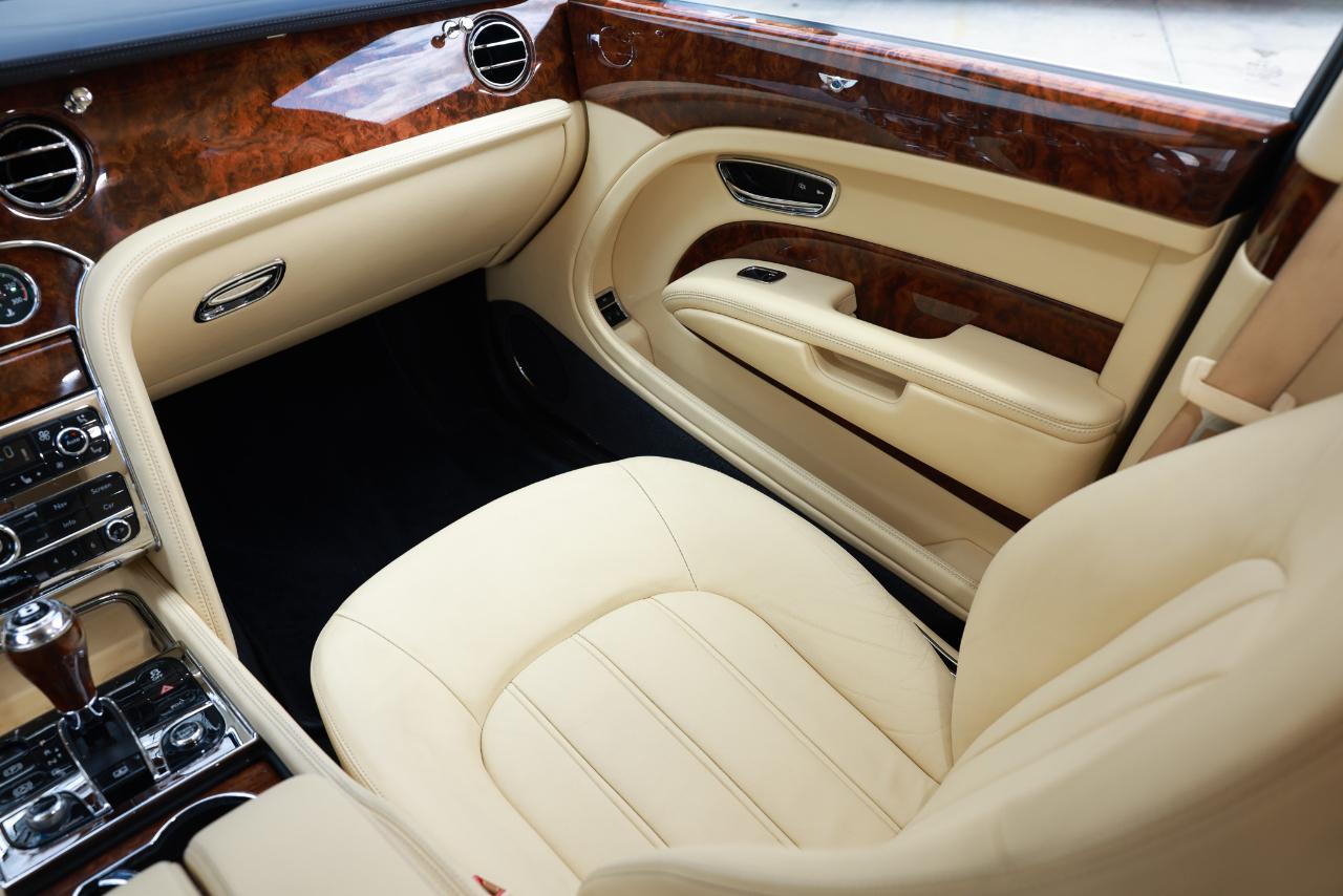 Bentley Mulsanne  2012
