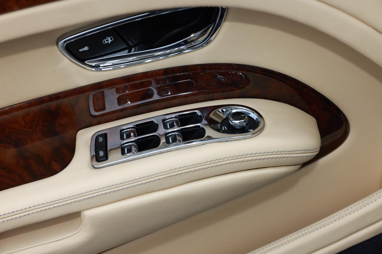 Bentley Mulsanne  2012