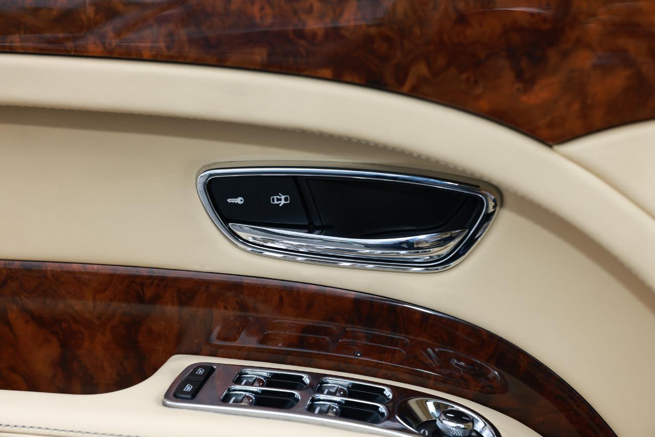 Bentley Mulsanne  2012
