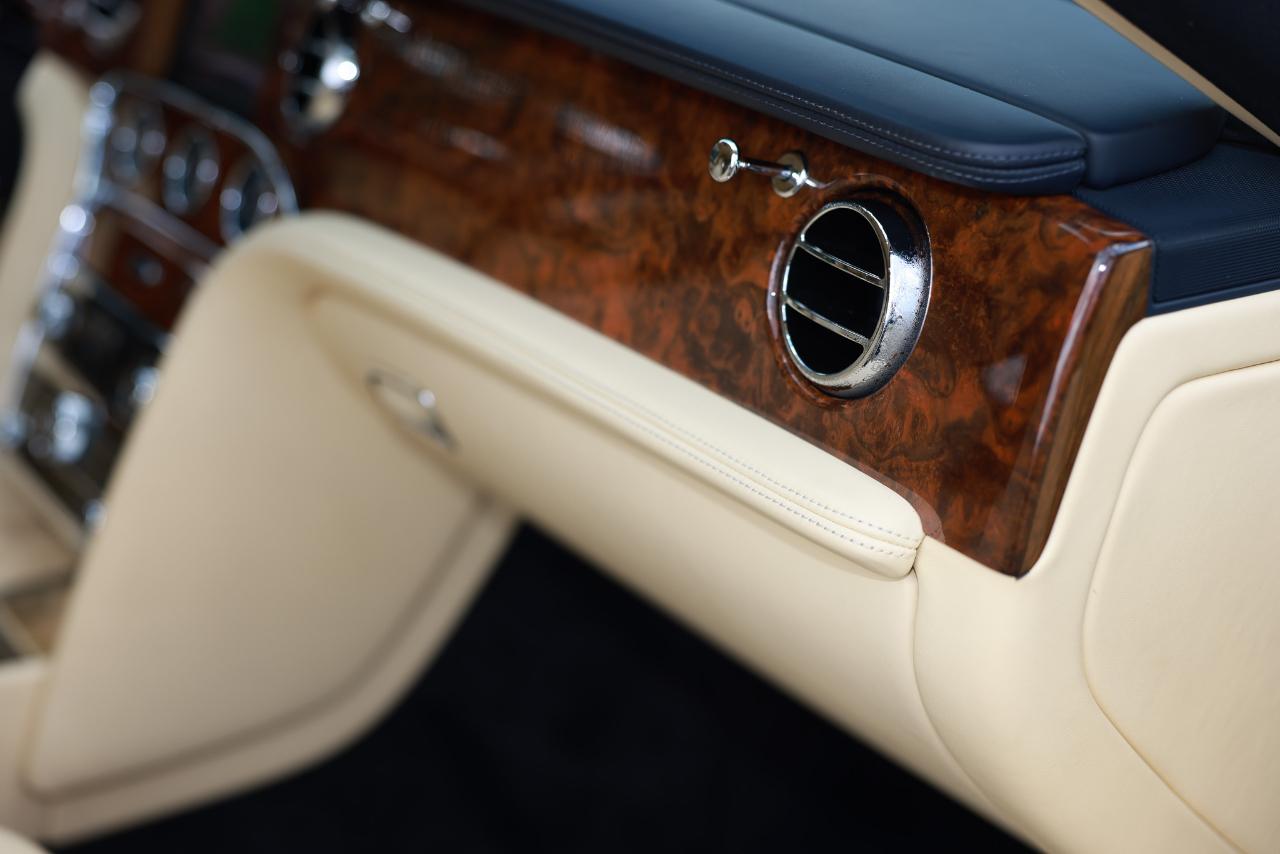 Bentley Mulsanne  2012