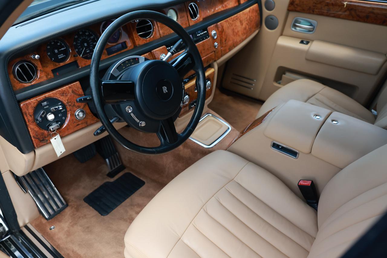 Rolls-Royce Phantom  2006