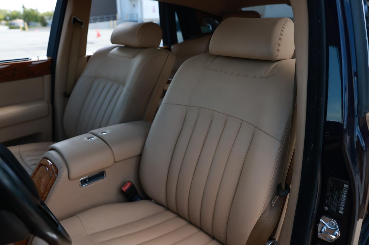 Rolls-Royce Phantom  2006