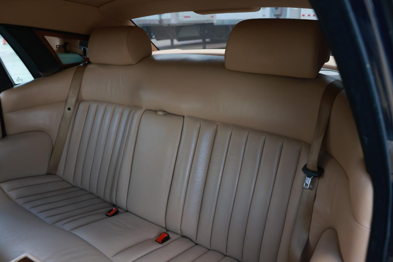 Rolls-Royce Phantom  2006