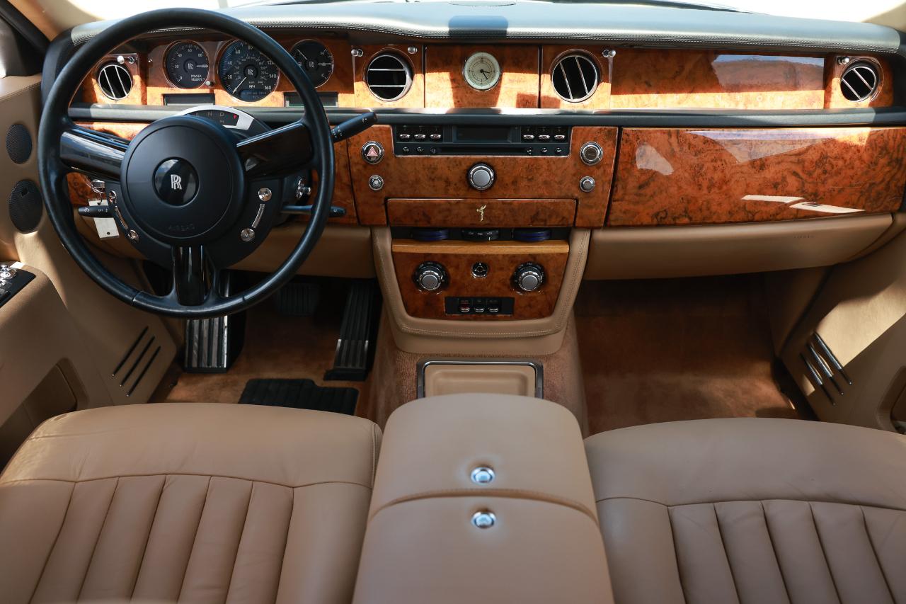 Rolls-Royce Phantom  2006