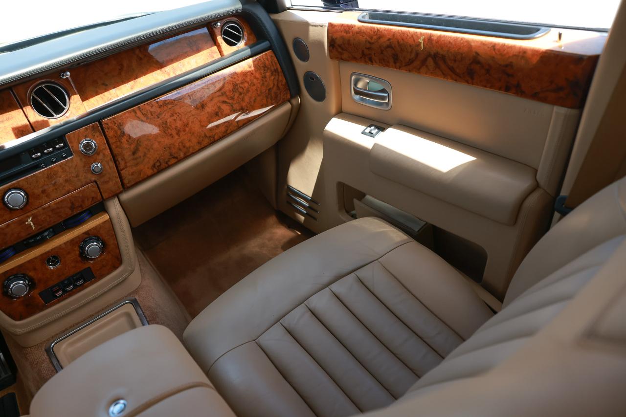 Rolls-Royce Phantom  2006
