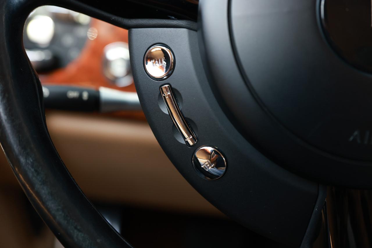 Rolls-Royce Phantom  2006