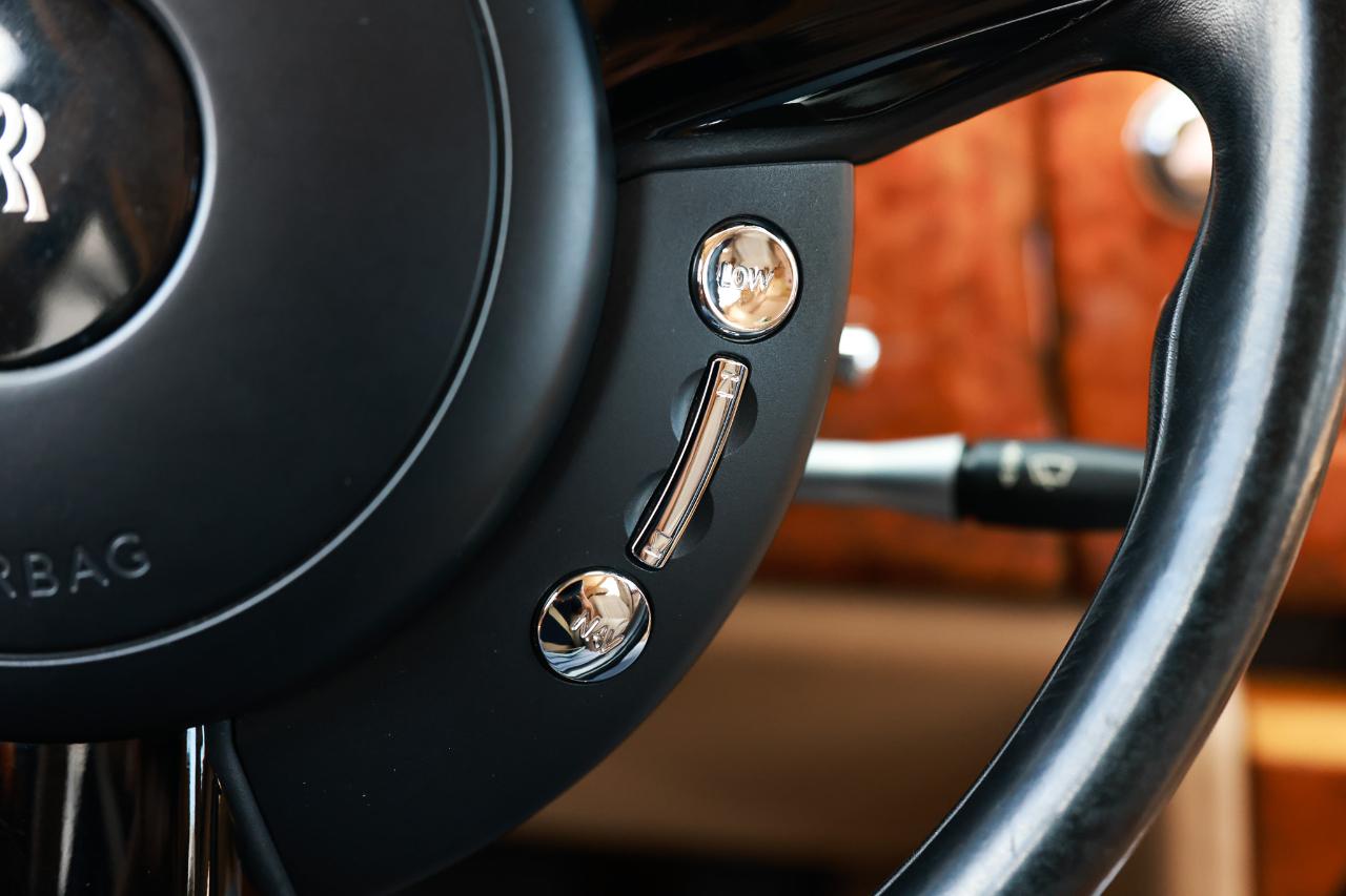 Rolls-Royce Phantom  2006