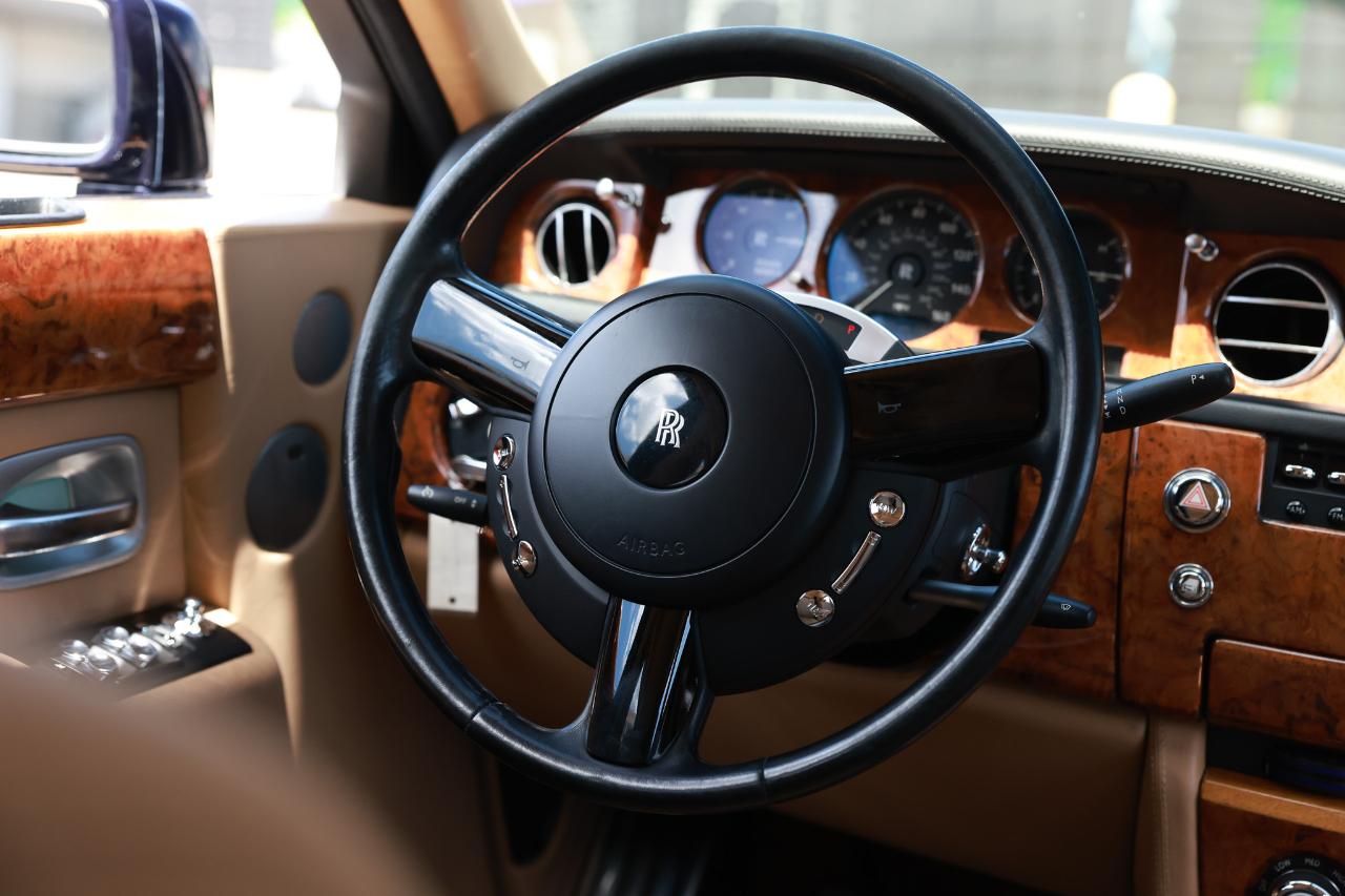 Rolls-Royce Phantom  2006
