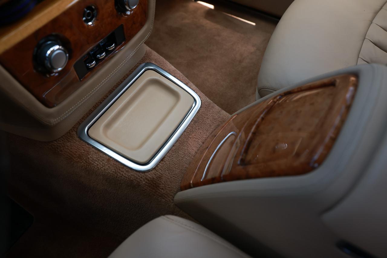 Rolls-Royce Phantom  2006