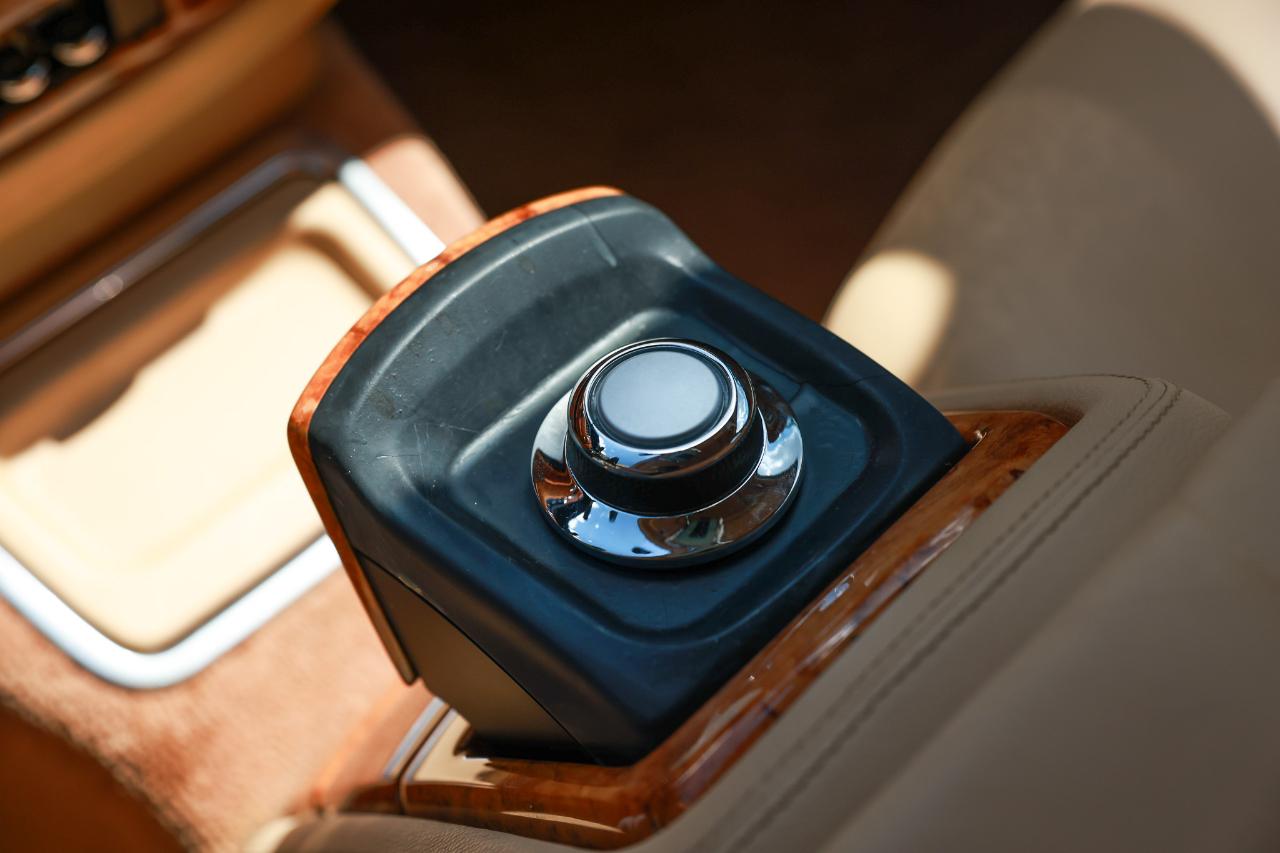 Rolls-Royce Phantom  2006