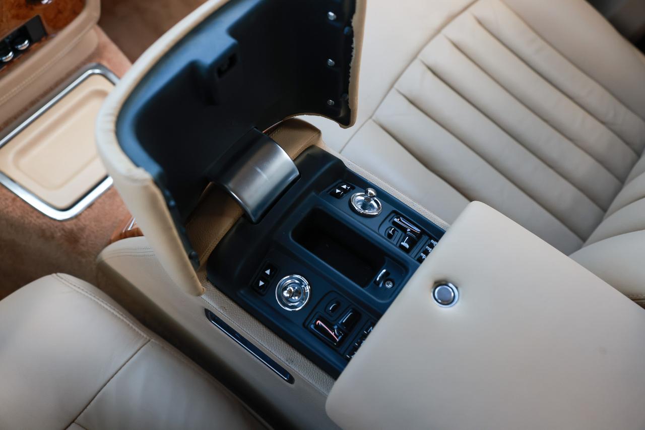 Rolls-Royce Phantom  2006