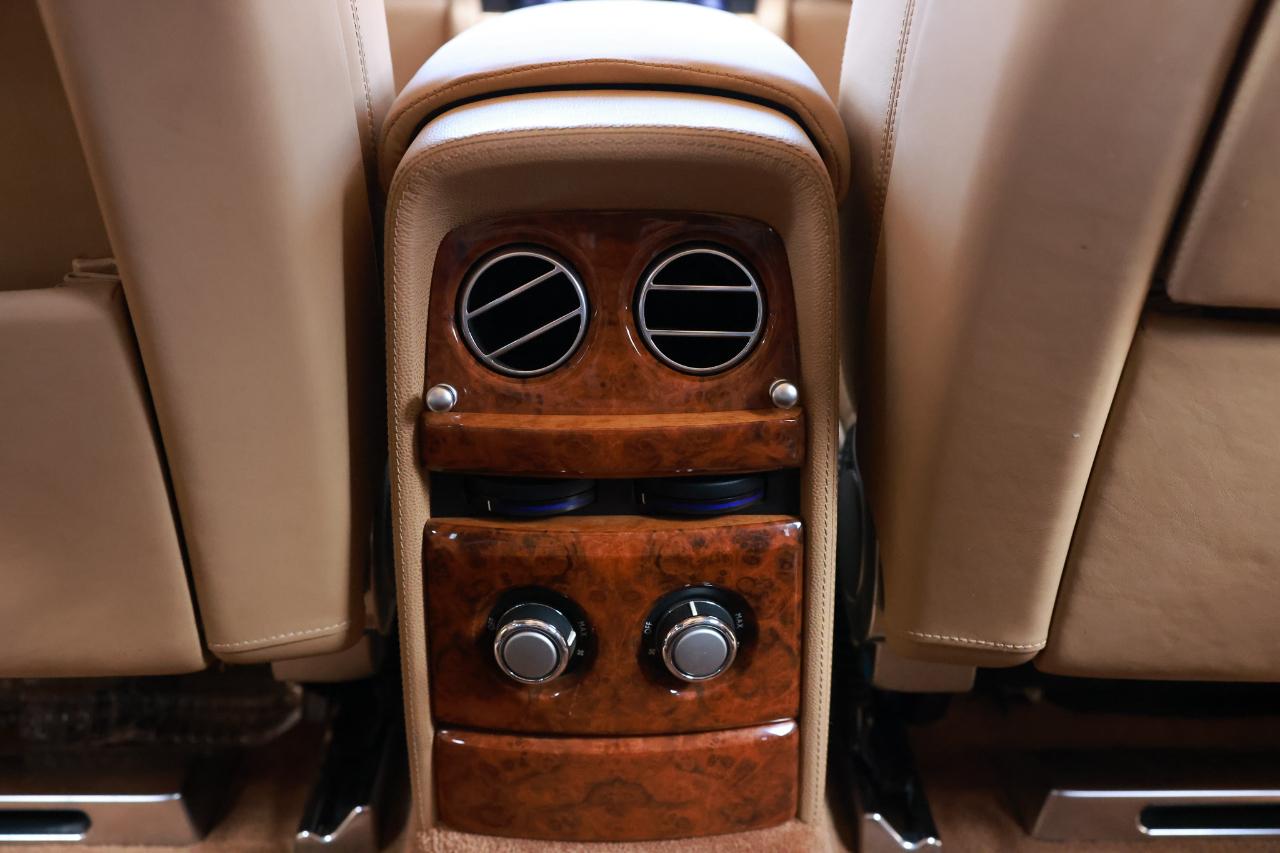 Rolls-Royce Phantom  2006