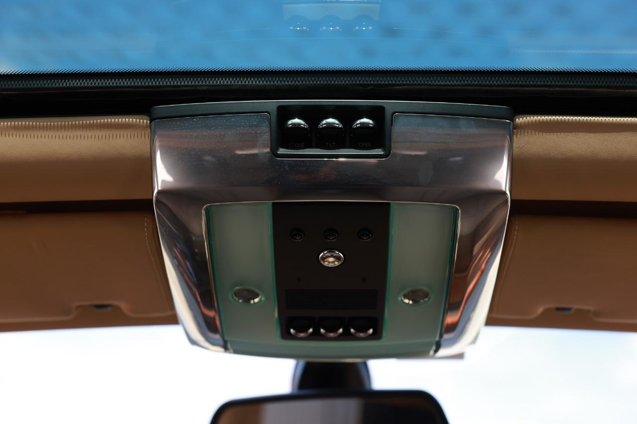 Rolls-Royce Phantom  2006