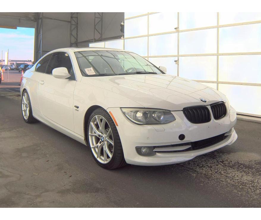 BMW 3 Series  2011