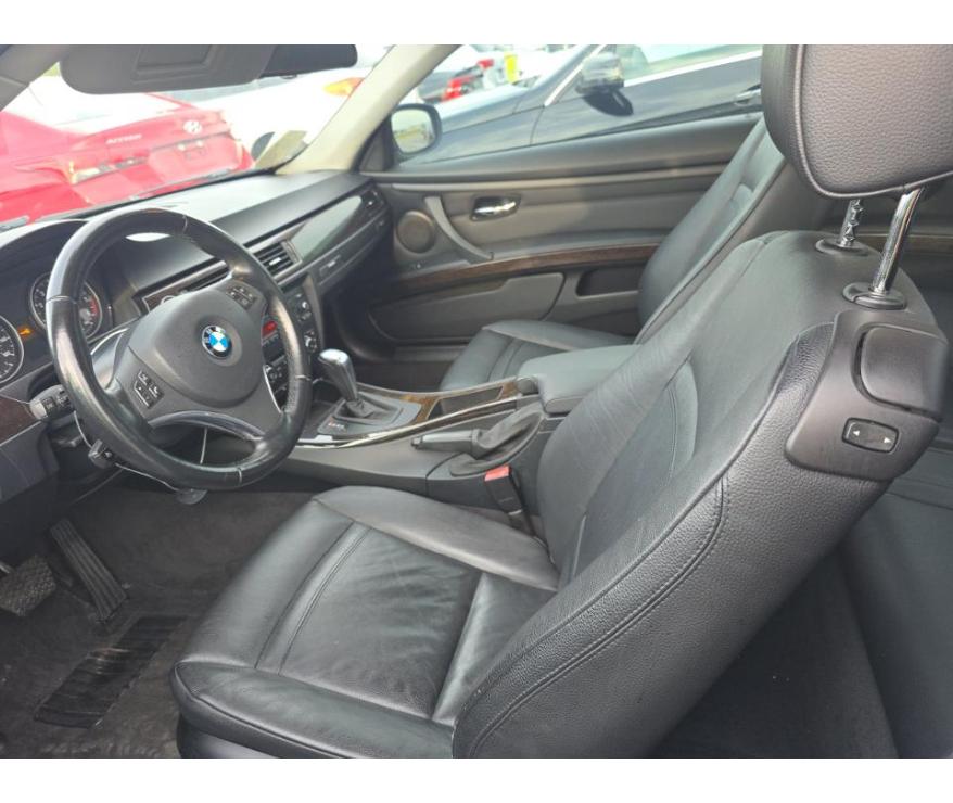 BMW 3 Series  2011