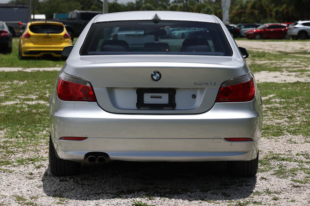 BMW 528i  2010
