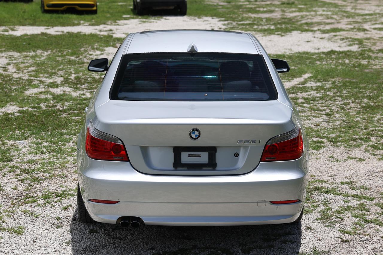 BMW 528i  2010