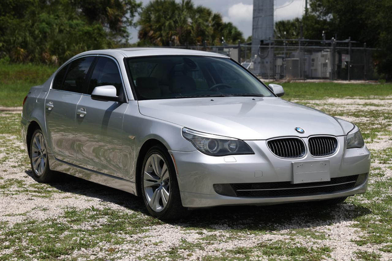 BMW 528i  2010