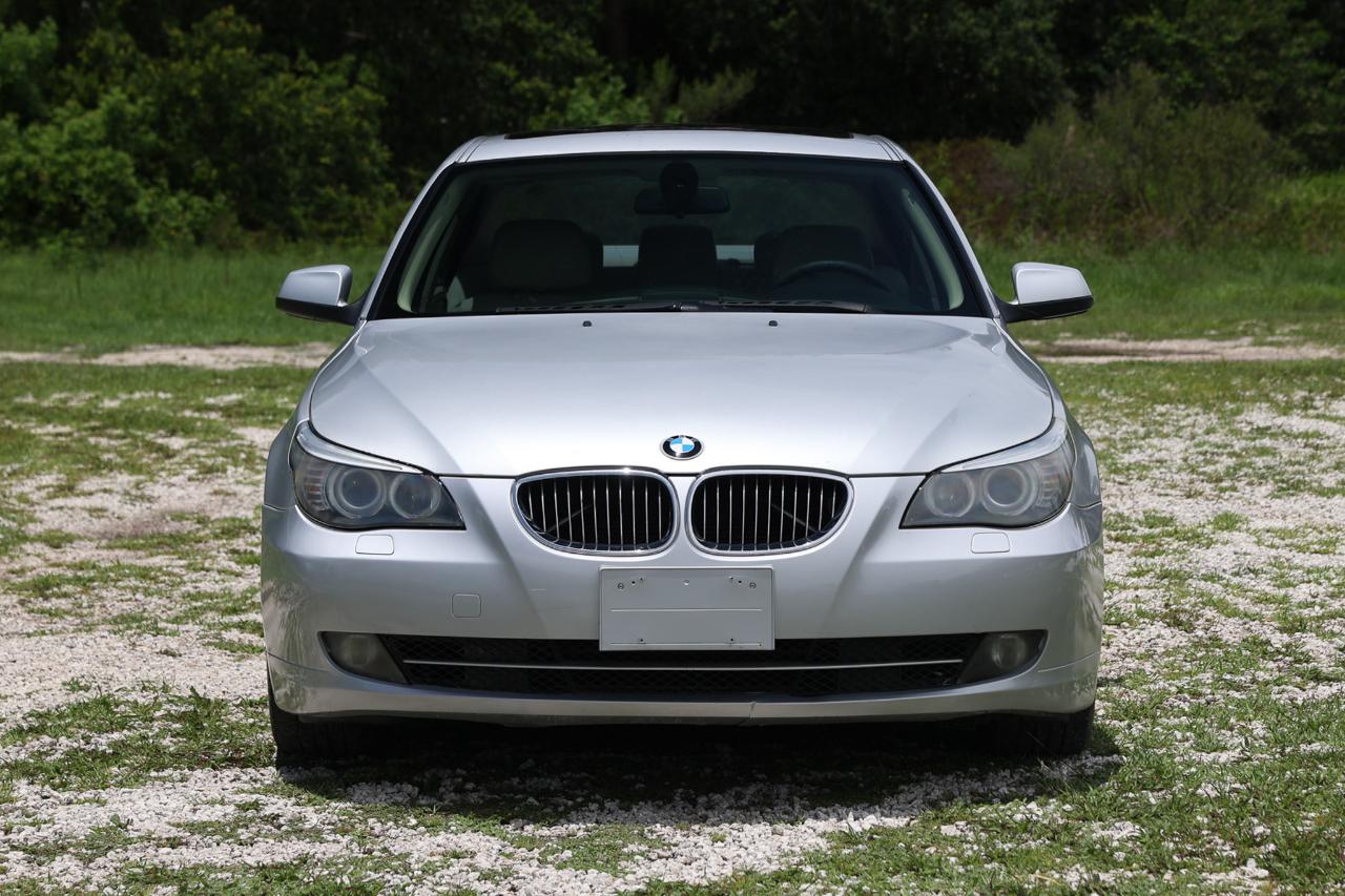 BMW 528i  2010