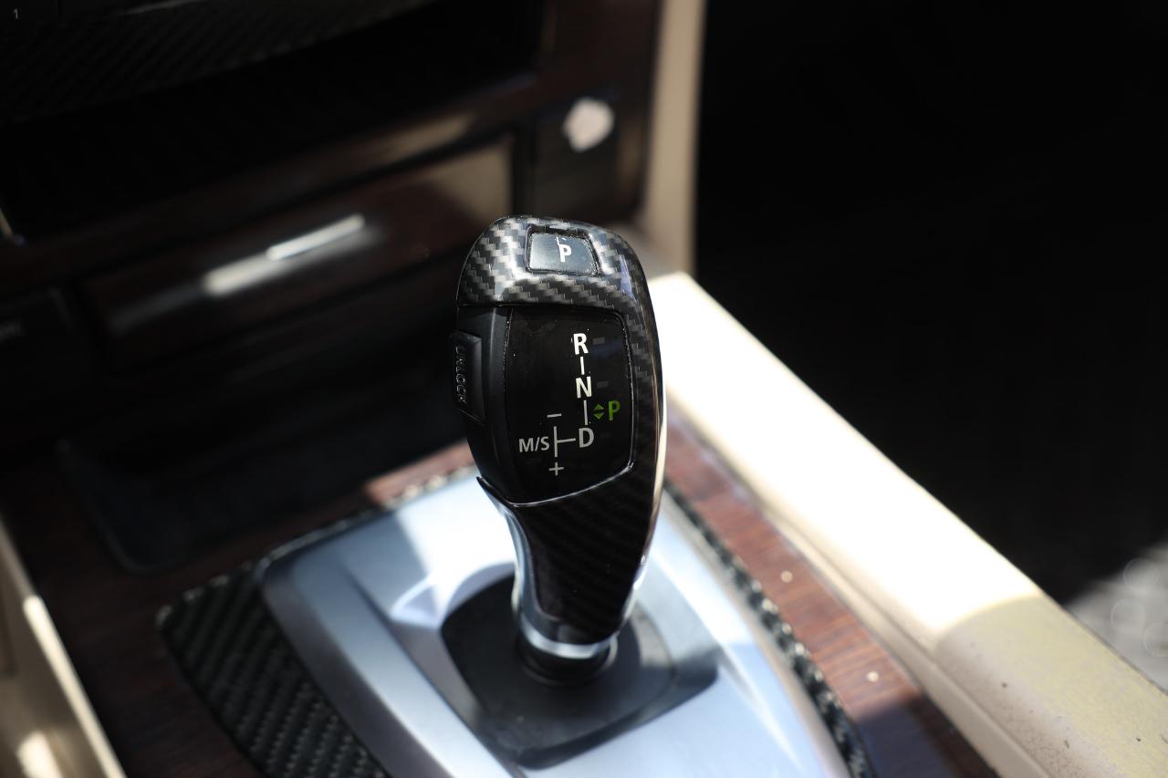 BMW 528i  2010