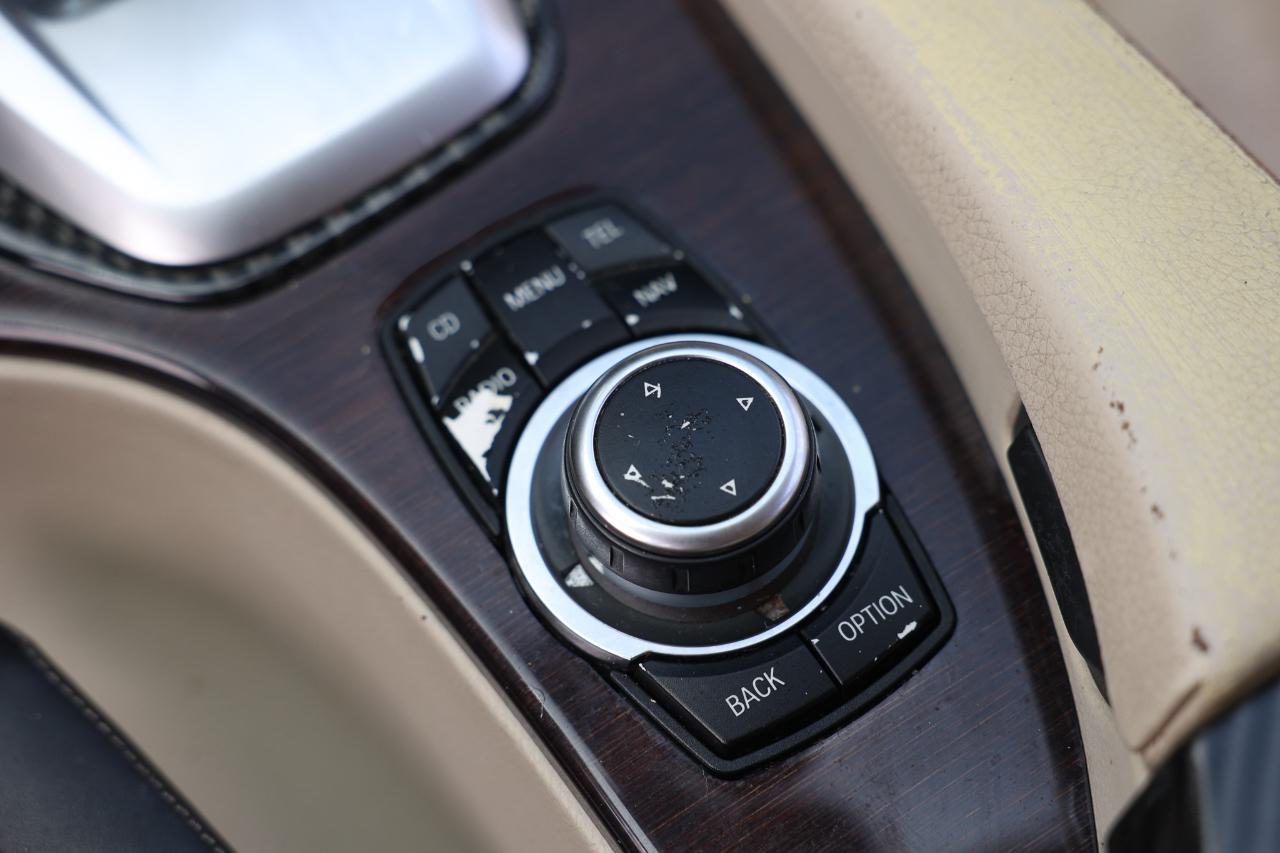 BMW 528i  2010