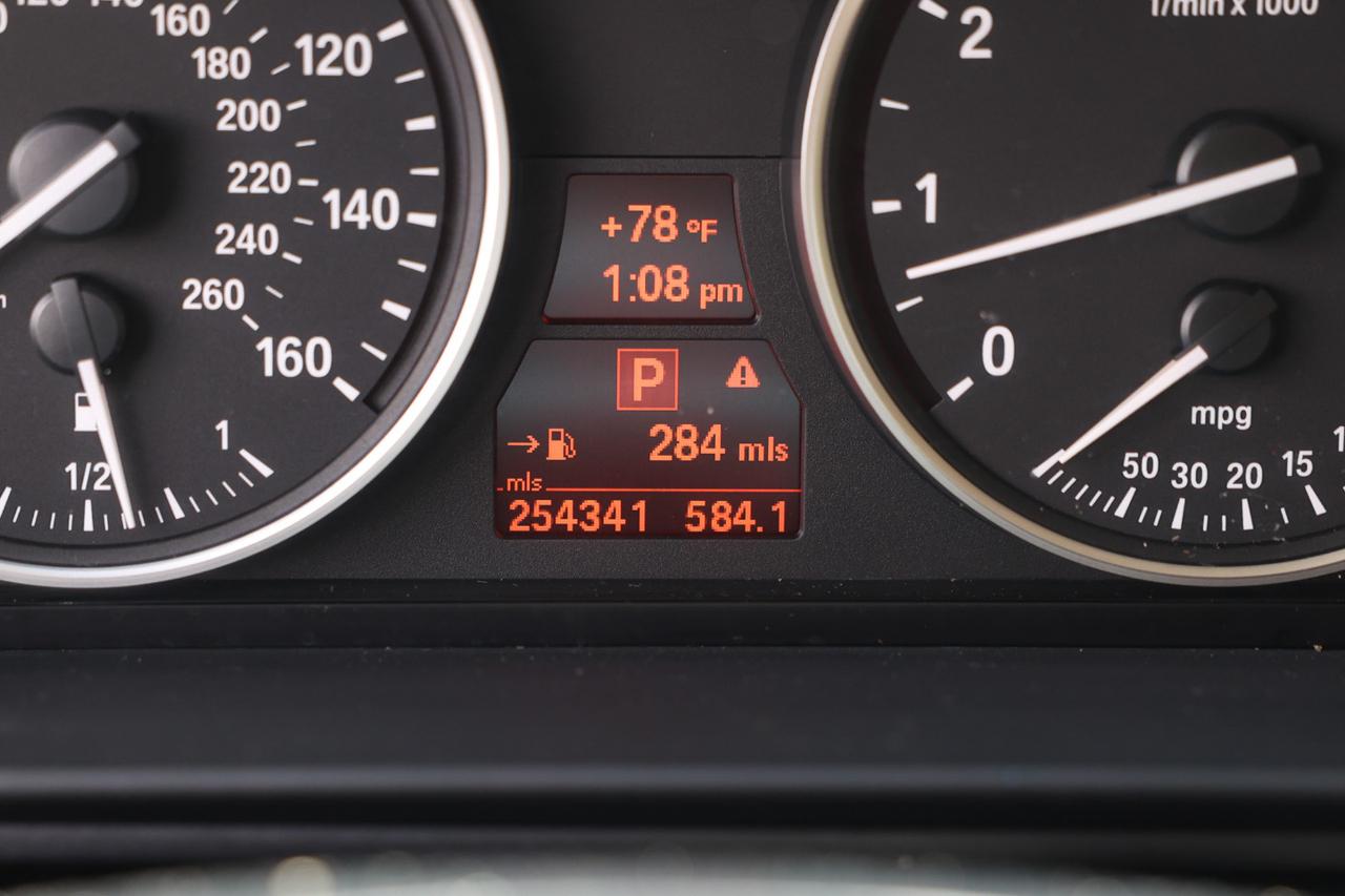 BMW 528i  2010
