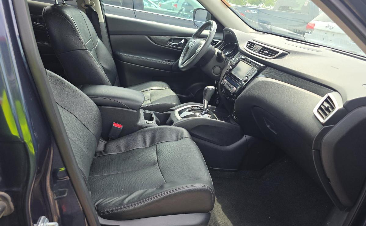 Nissan Rogue  2016