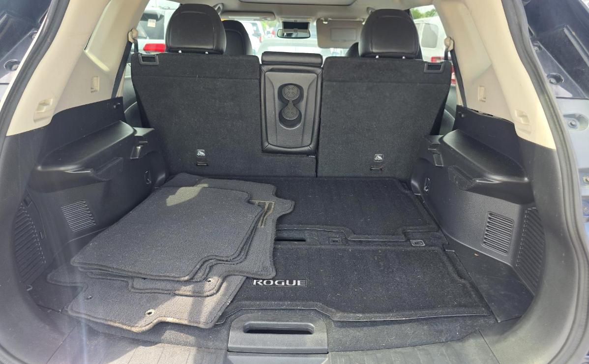 Nissan Rogue  2016