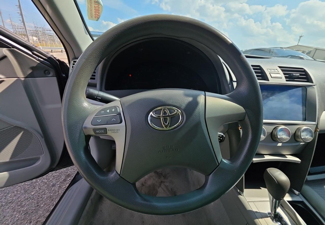 Toyota Camry  2010