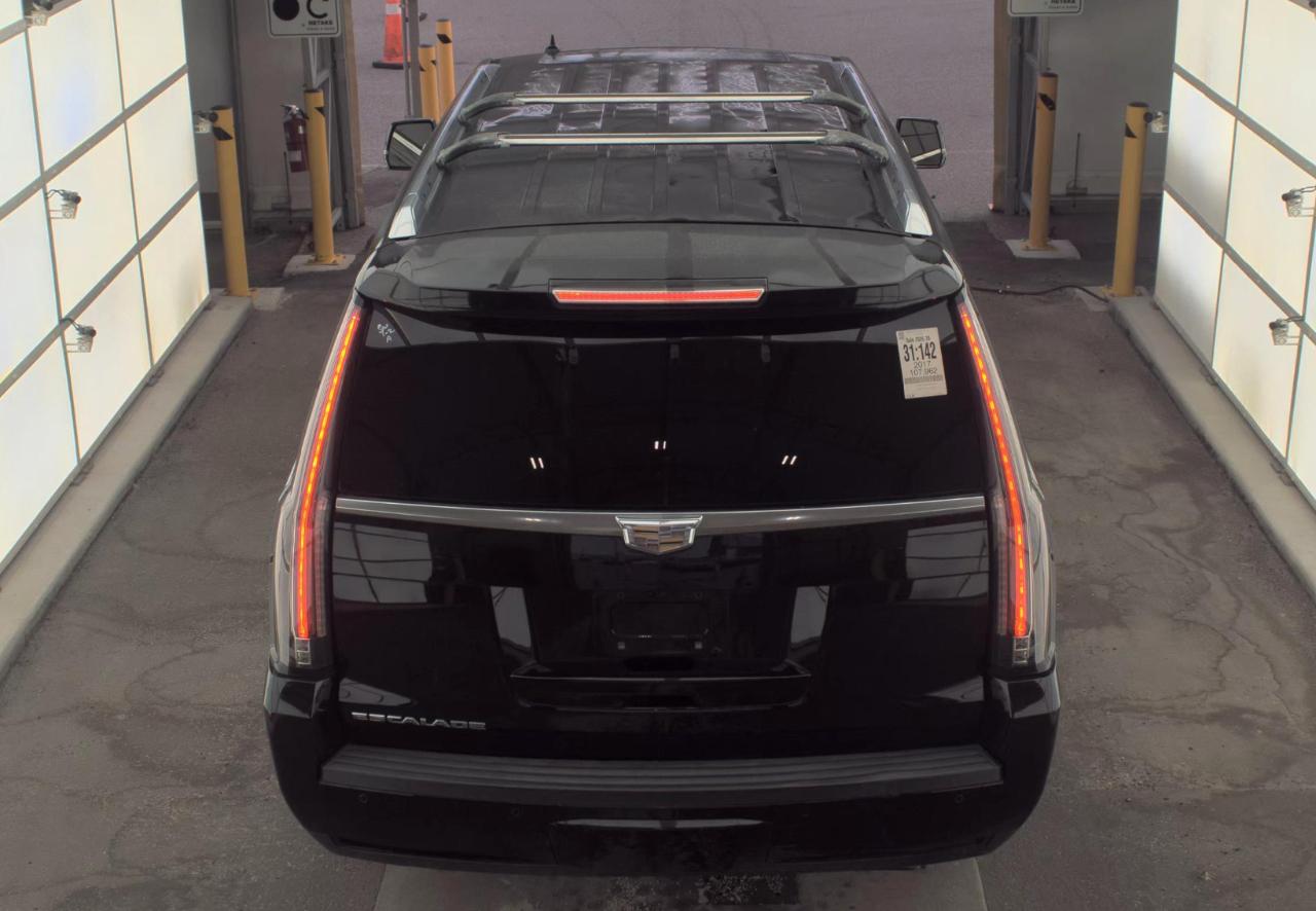 Cadillac Escalade ESV  2017