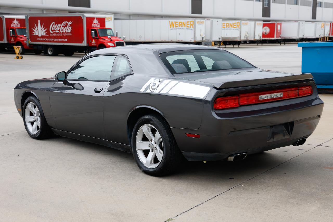 Dodge Challenger  2013