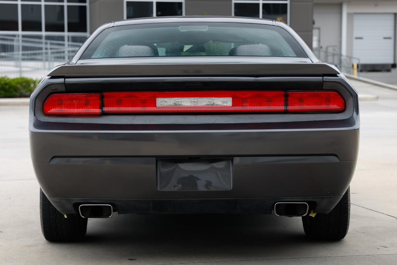 Dodge Challenger  2013