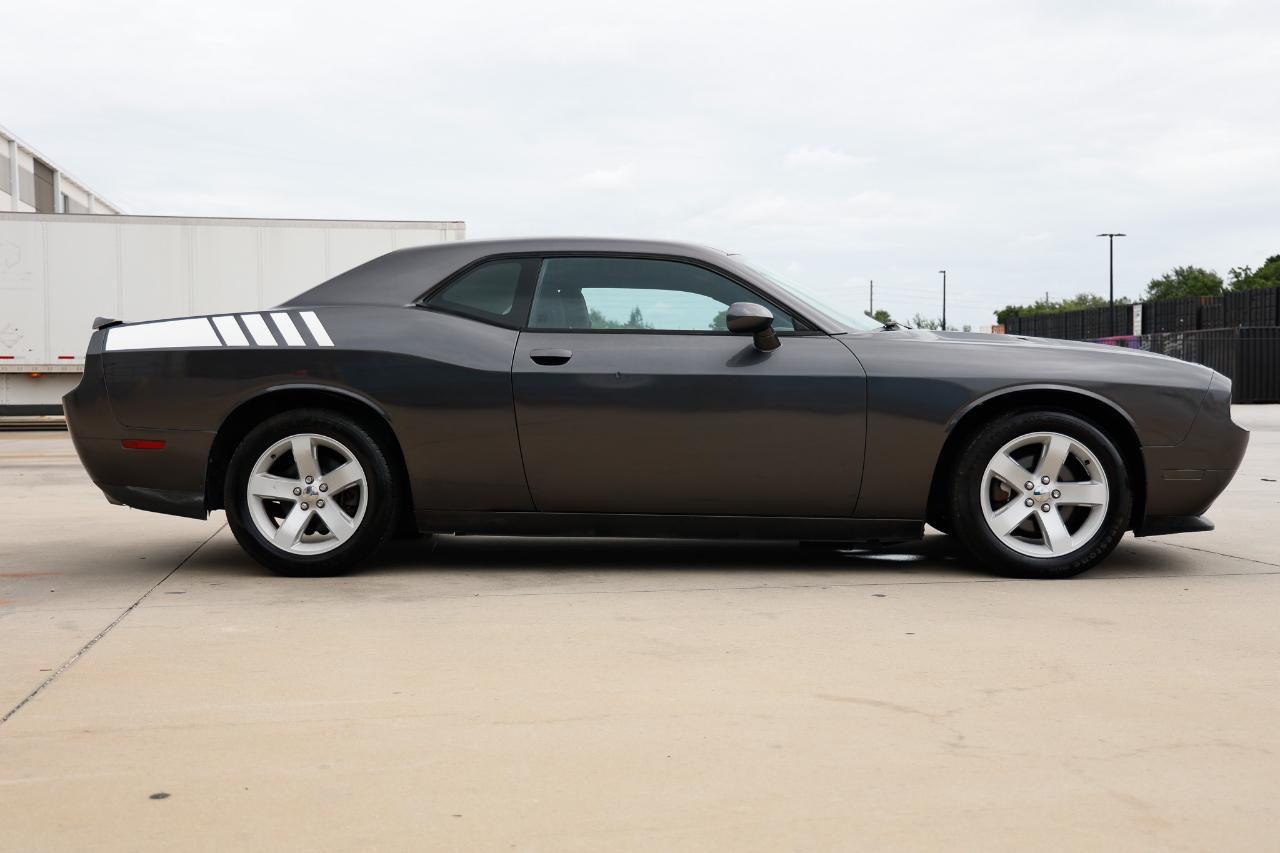 Dodge Challenger  2013