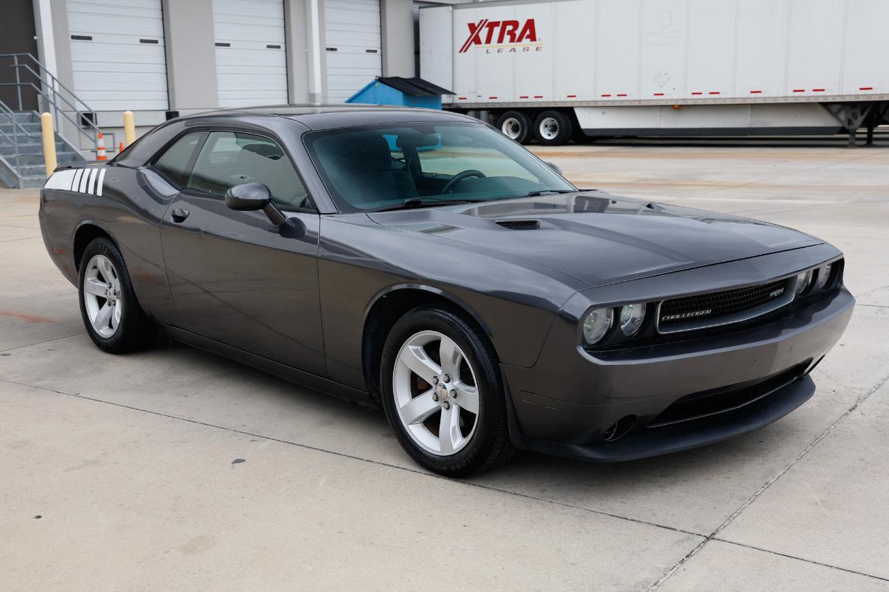 Dodge Challenger  2013
