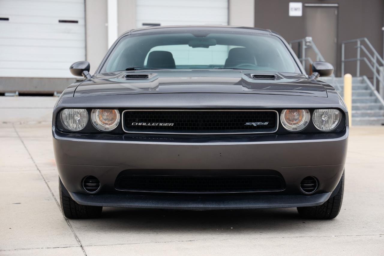 Dodge Challenger  2013