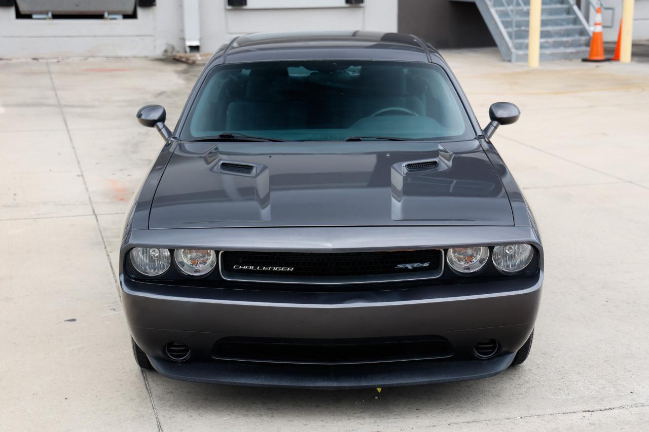 Dodge Challenger  2013