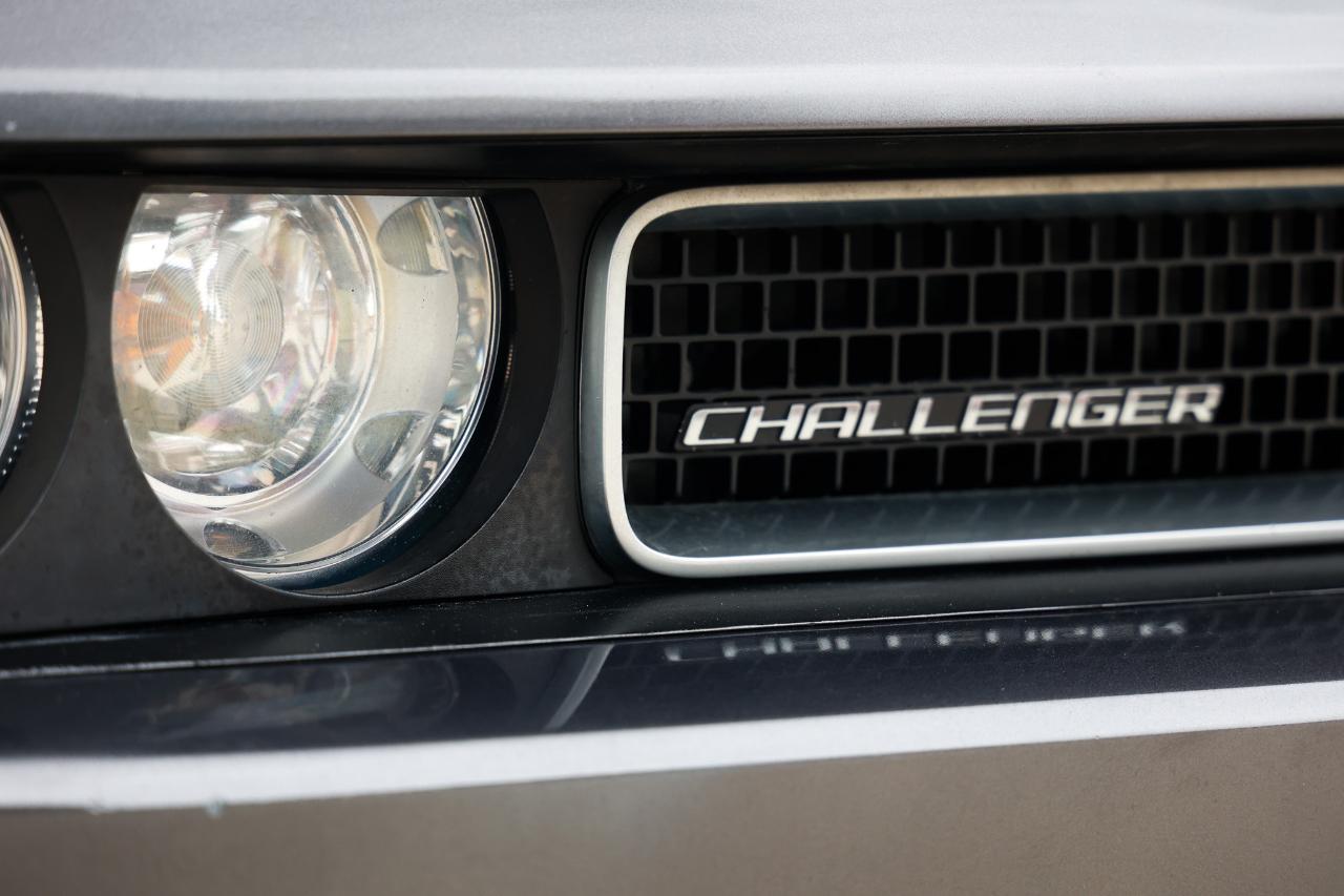 Dodge Challenger  2013