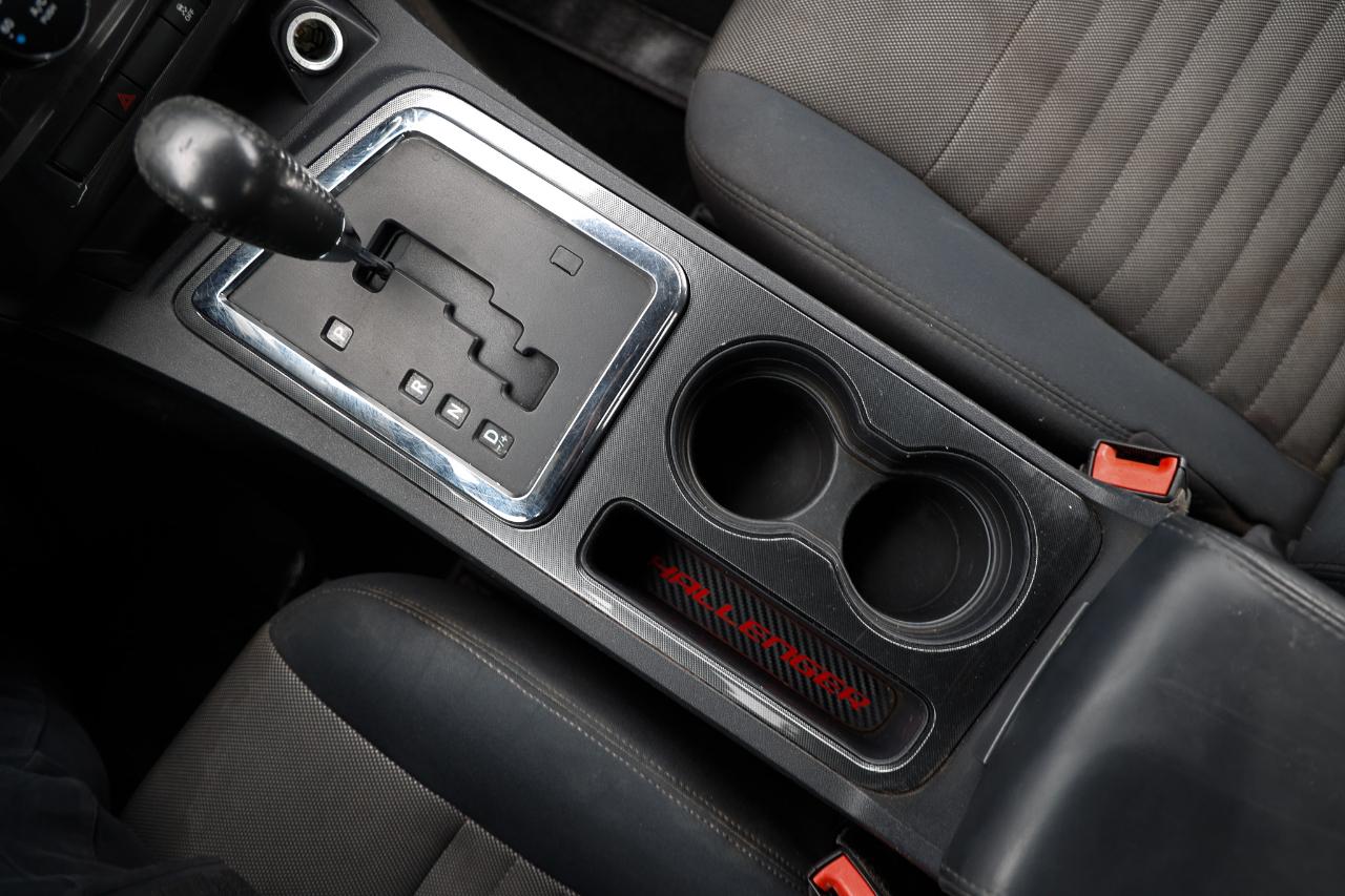 Dodge Challenger  2013