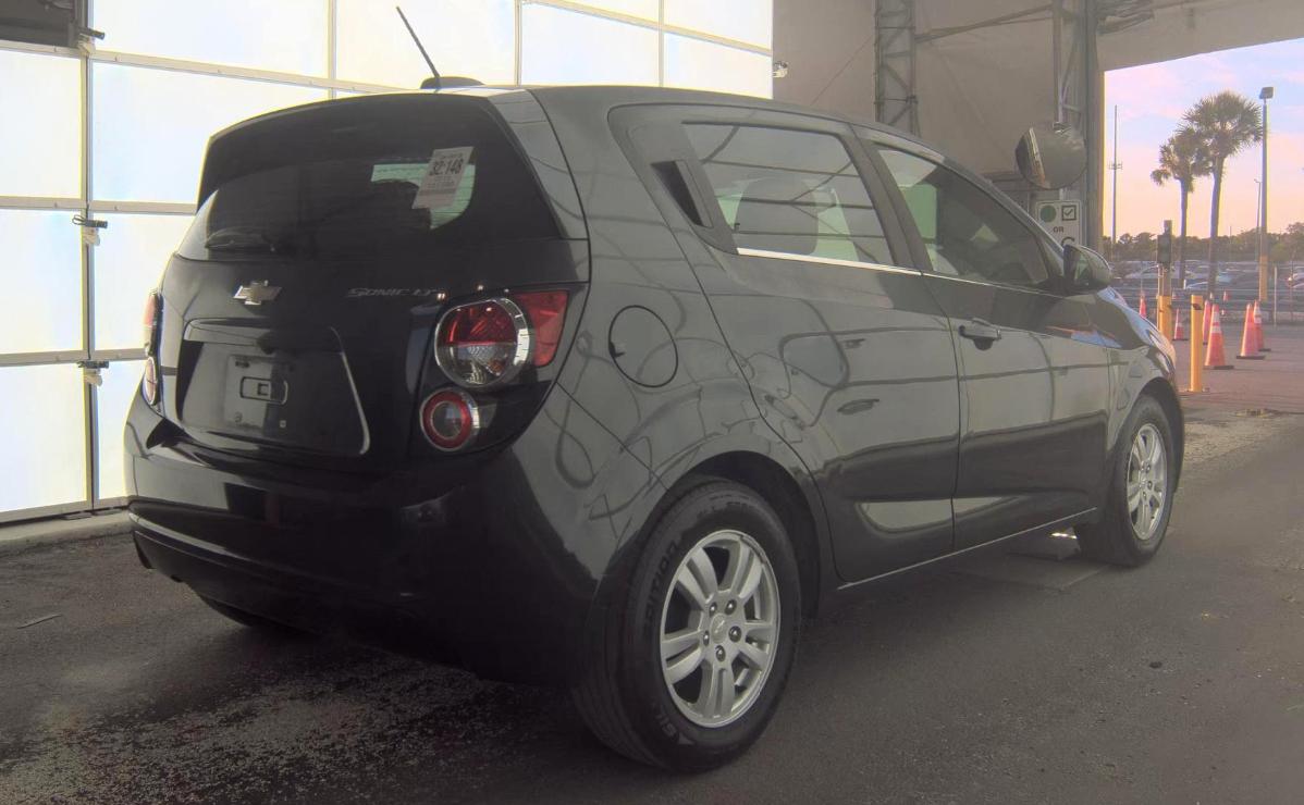 Chevrolet Sonic  2015