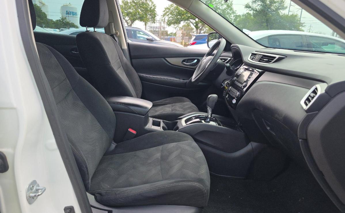 Nissan Rogue  2016