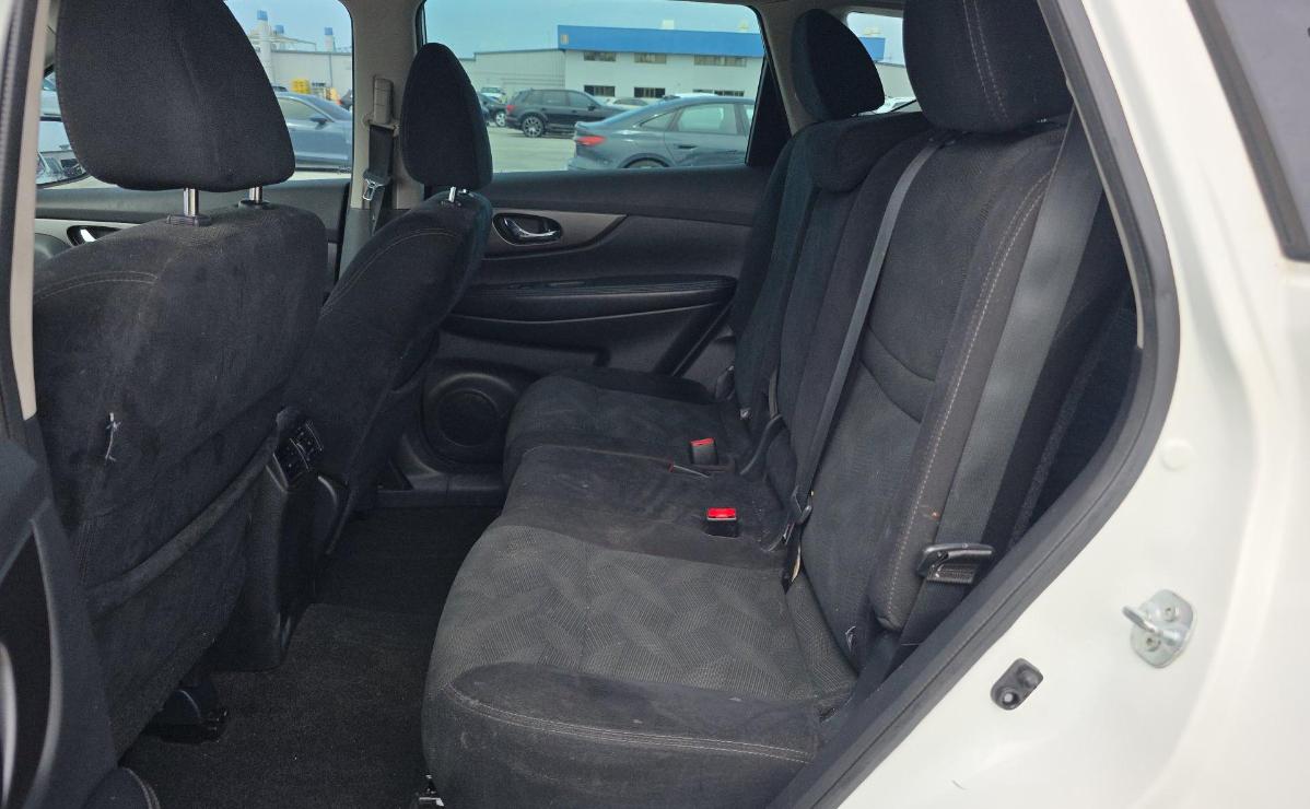 Nissan Rogue  2016