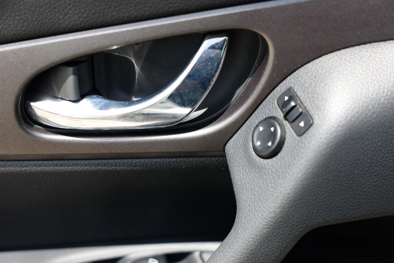 Nissan Rogue  2016