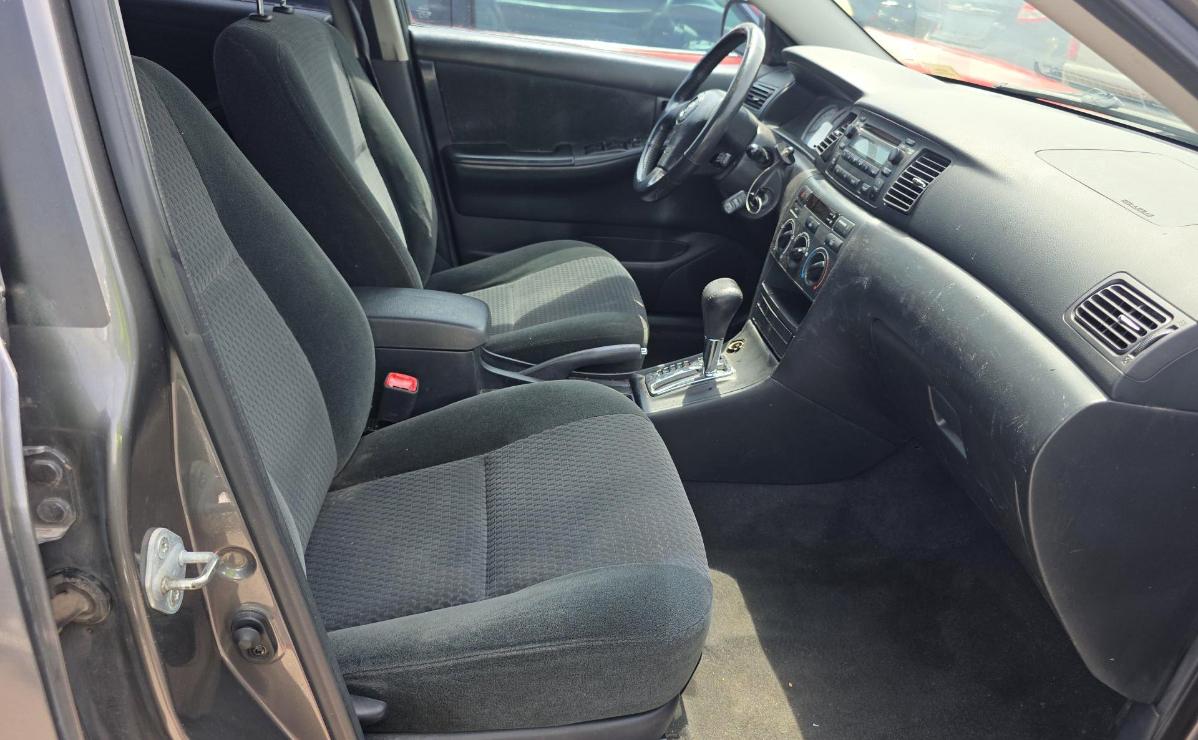 Toyota Corolla  2005