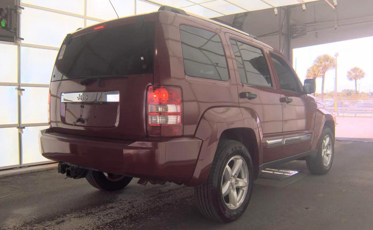 Jeep Liberty  2009