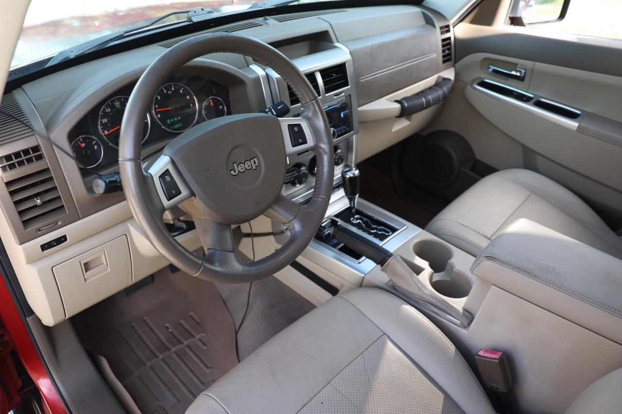 Jeep Liberty  2009