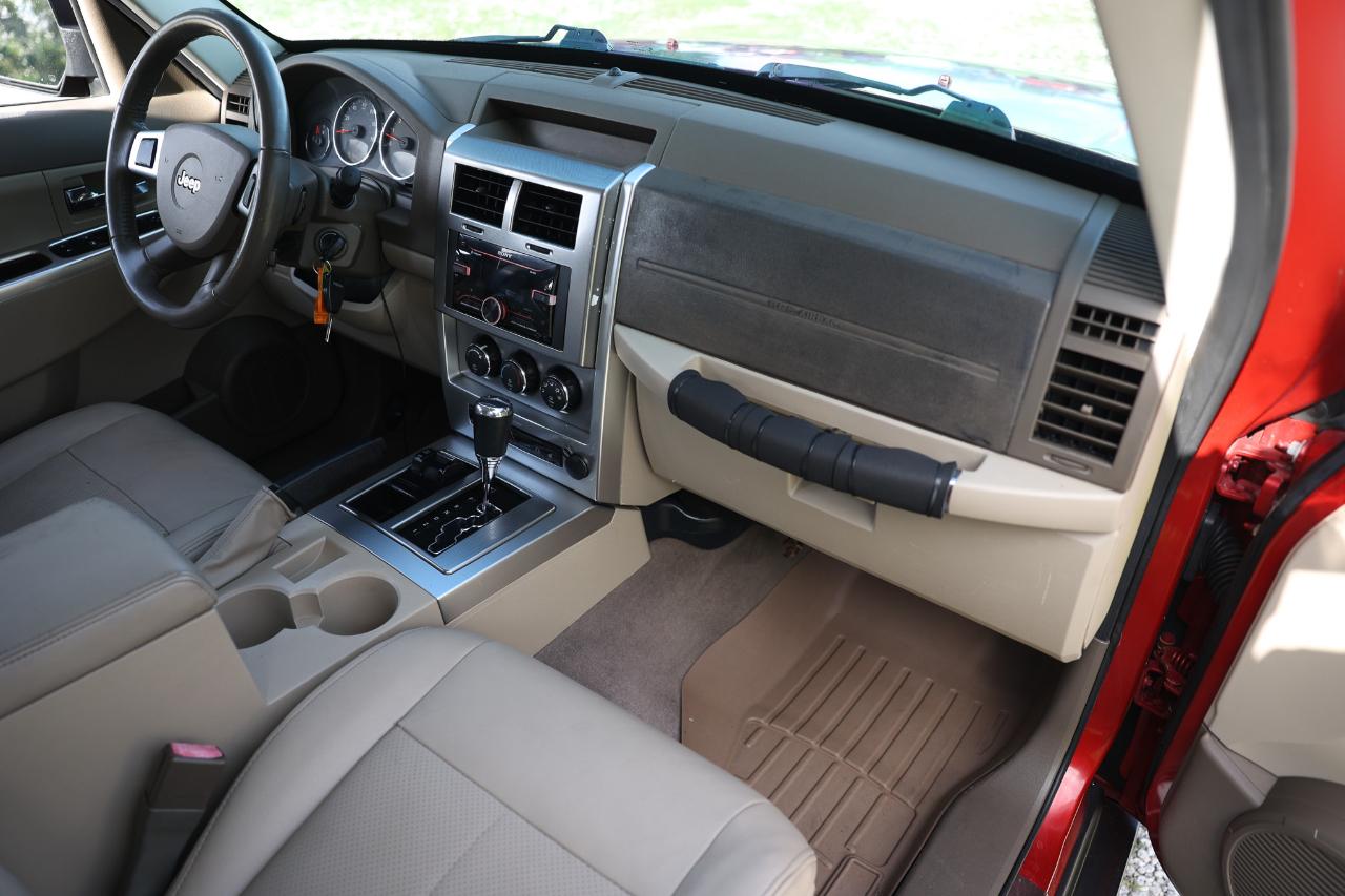 Jeep Liberty  2009