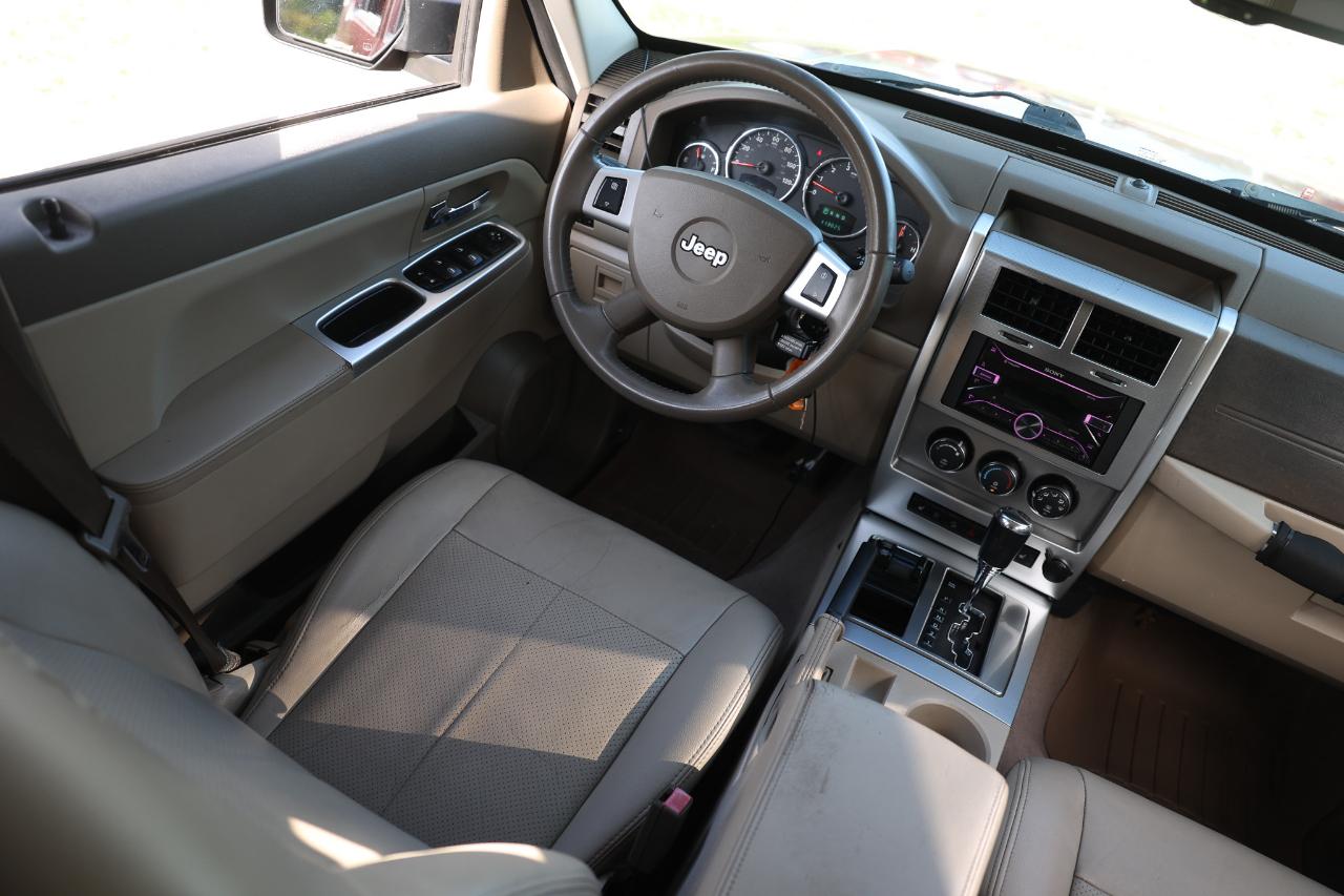 Jeep Liberty  2009