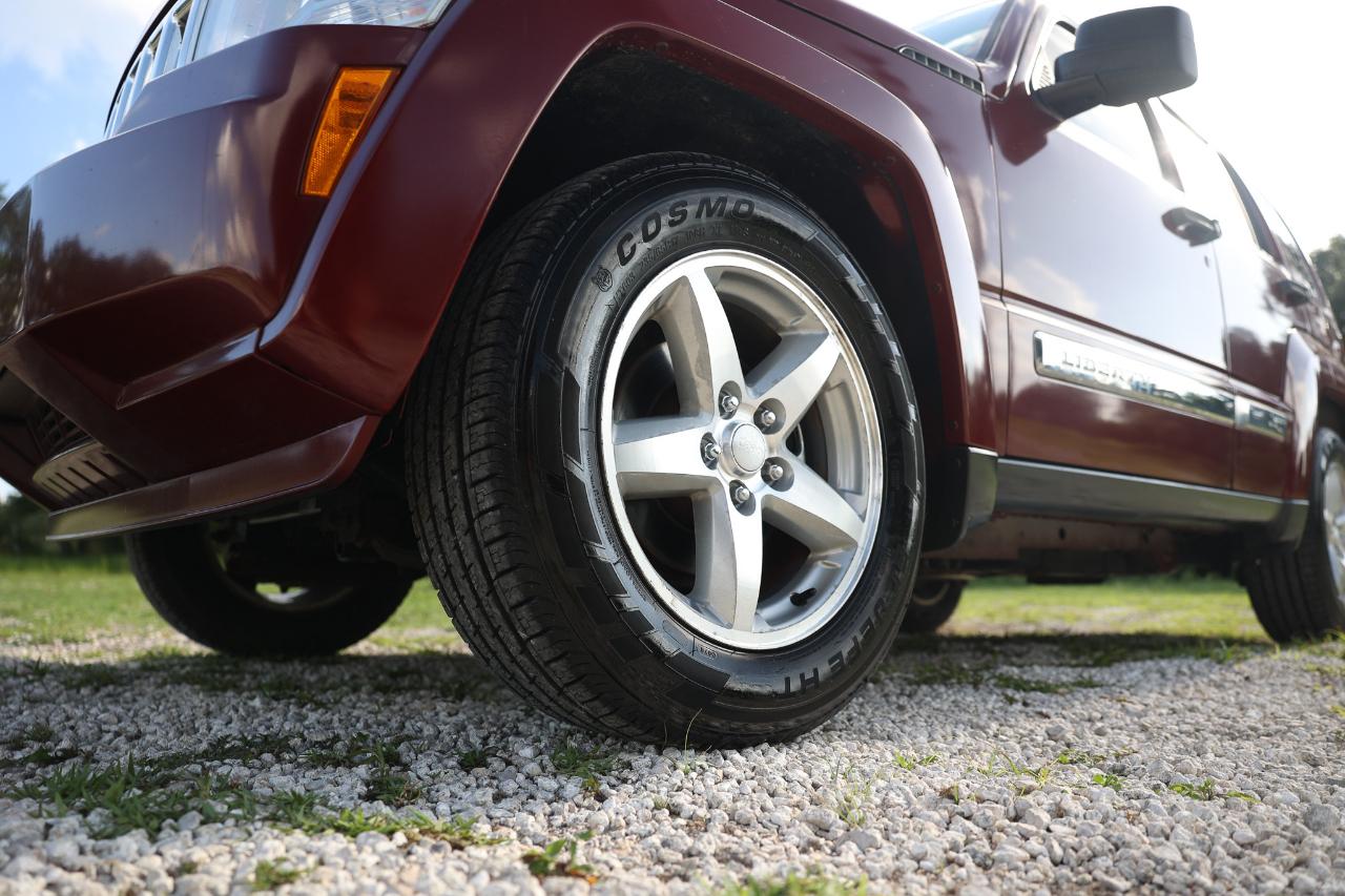 Jeep Liberty  2009