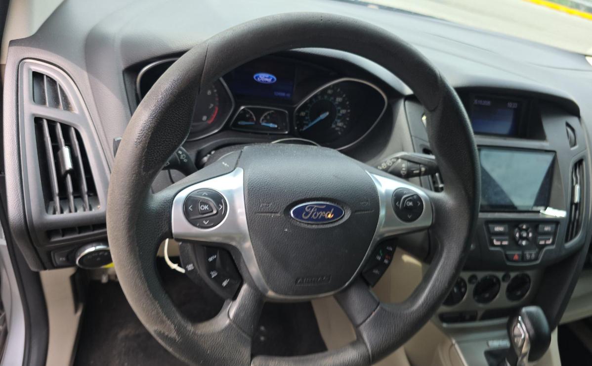 Ford Focus  2013